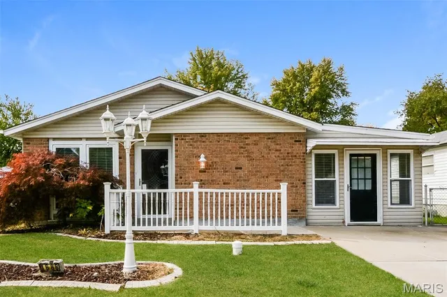 $1,400 | 1688 Boardwalk Avenue, Florissant, MO 63031