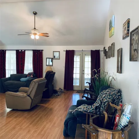 $282,500 | 180 Sports, Onalaska, TX 77360