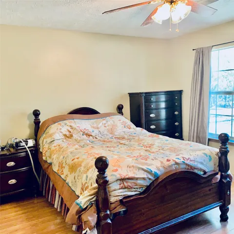 $282,500 | 180 Sports, Onalaska, TX 77360