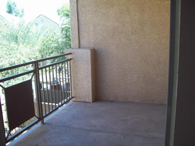 909 East Camelback Road, Unit 3016 Phoenix, AZ 85014 - Photo 5 of 5 Balcony