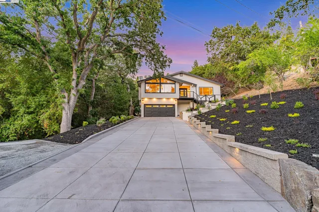 $2,799,000 | 15 Manzanita Terrace, Orinda, CA 94563