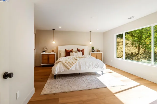 $2,799,000 | 15 Manzanita Terrace, Orinda, CA 94563