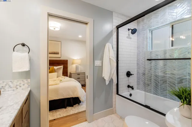 $2,799,000 | 15 Manzanita Terrace, Orinda, CA 94563