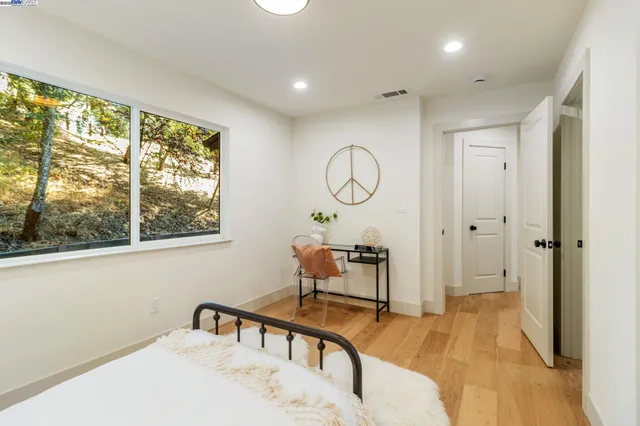 $2,799,000 | 15 Manzanita Terrace, Orinda, CA 94563