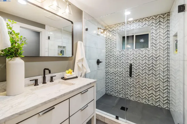 $2,799,000 | 15 Manzanita Terrace, Orinda, CA 94563