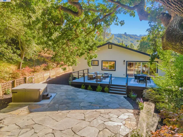 $2,799,000 | 15 Manzanita Terrace, Orinda, CA 94563