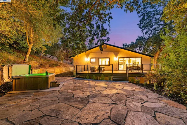 $2,799,000 | 15 Manzanita Terrace, Orinda, CA 94563