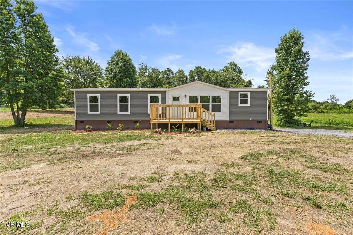 350 Deerwood Road Greeneville, TN 37743 - Photo 1 of 42 04-128A1810