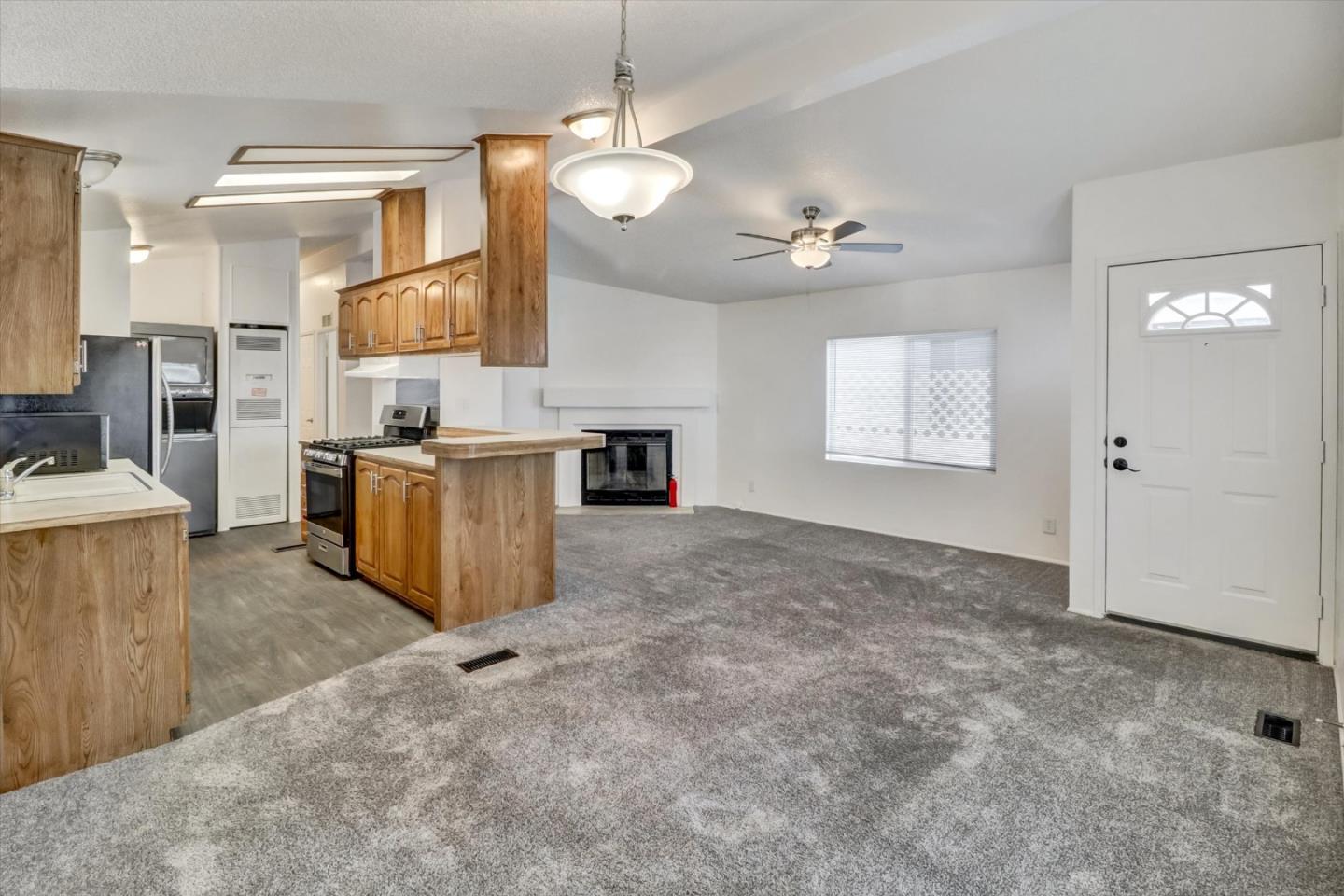 3015 East Bayshore Rd Unit 129  