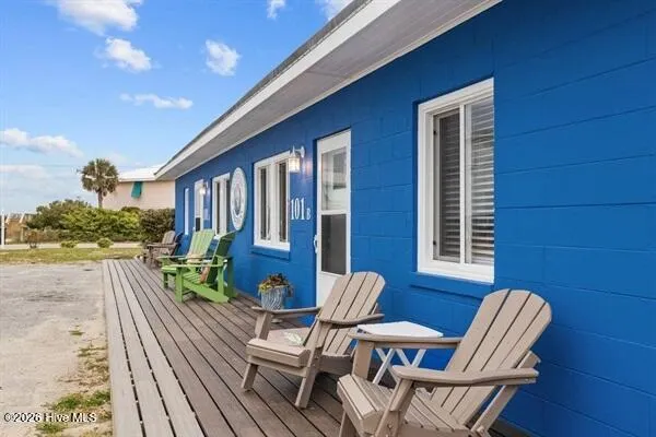 $869,900 | 101 24th Street, Emerald Isle, NC 28594