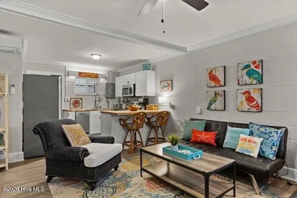 $869,900 | 101 24th Street, Emerald Isle, NC 28594