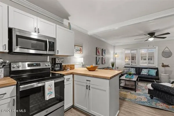 $869,900 | 101 24th Street, Emerald Isle, NC 28594