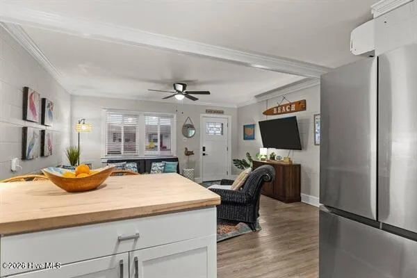 $869,900 | 101 24th Street, Emerald Isle, NC 28594