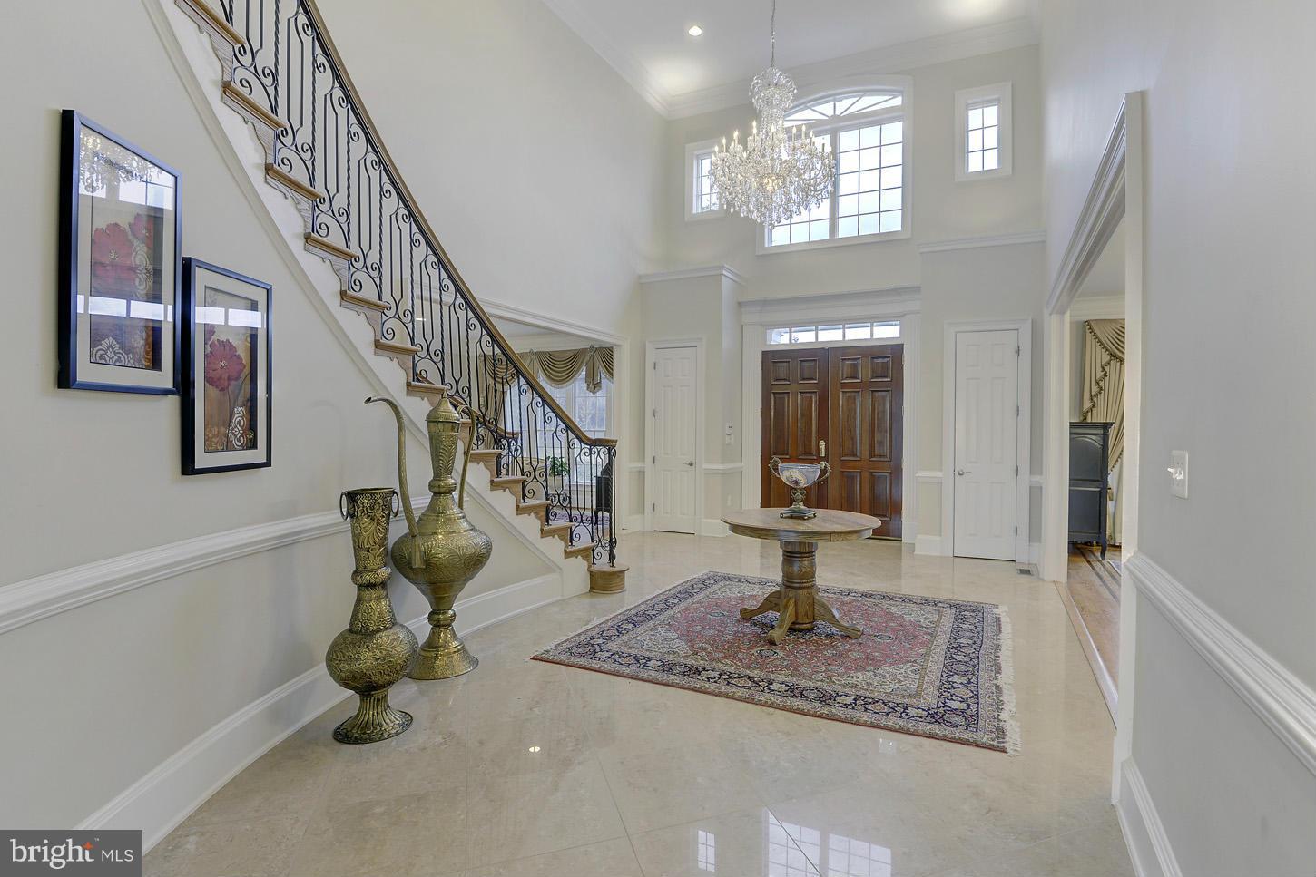 2310 Hunter Mill Road Vienna, VA 22181 - Photo 3 of 30 Interior (General)