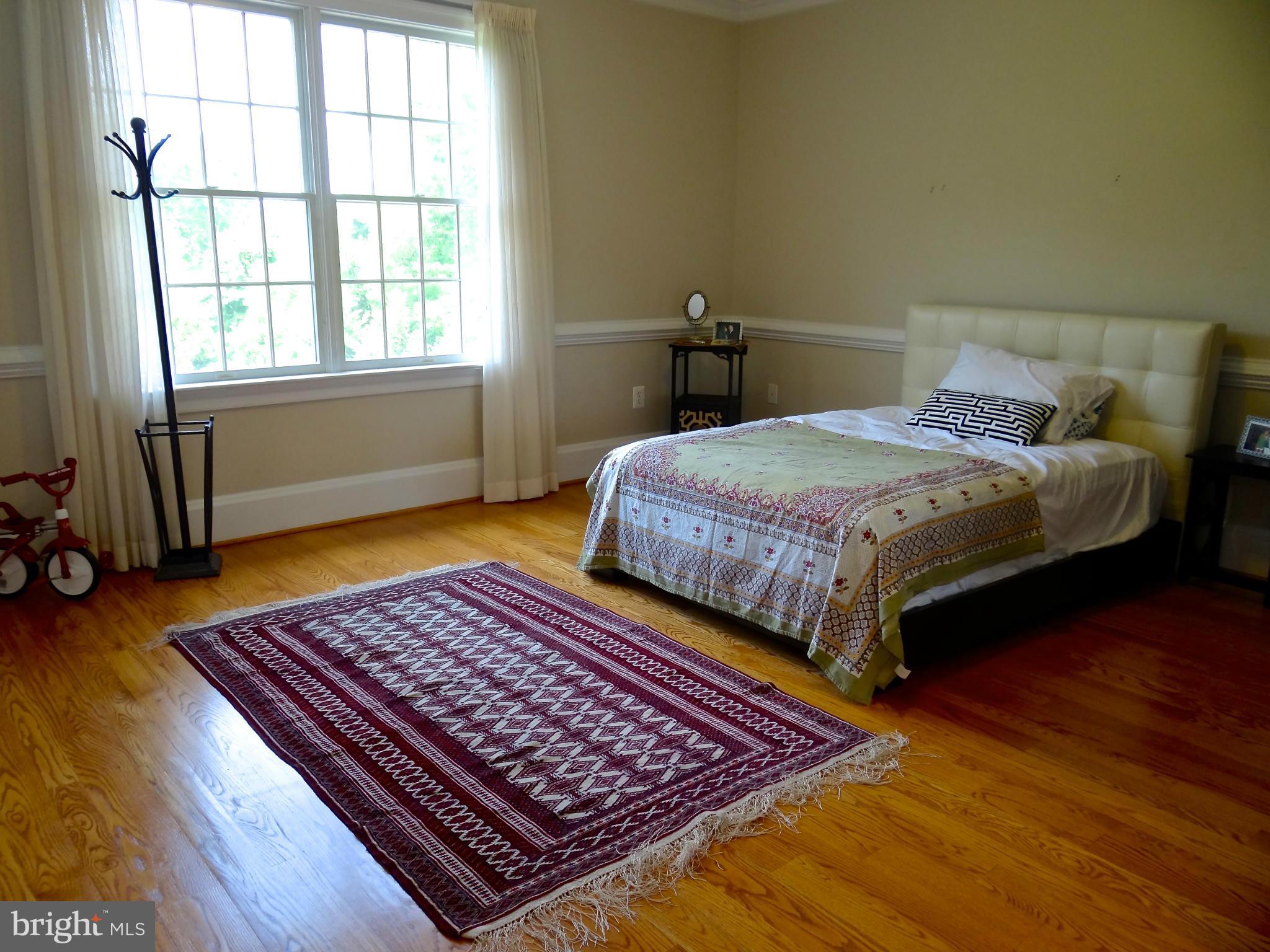 2310 Hunter Mill Road Vienna, VA 22181 - Photo 22 of 30 Bedroom
