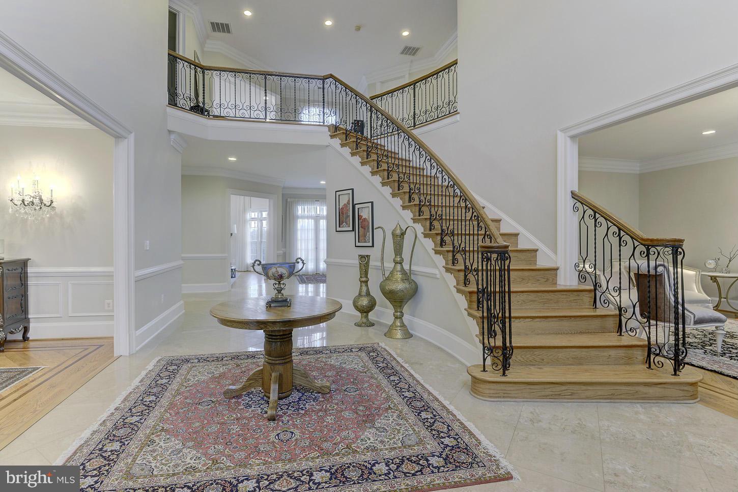 2310 Hunter Mill Road Vienna, VA 22181 - Photo 4 of 30 Interior (General)