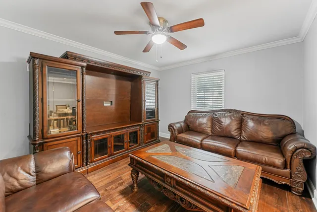 $3,200 | 10719 Del Monte Drive, Houston, TX 77042