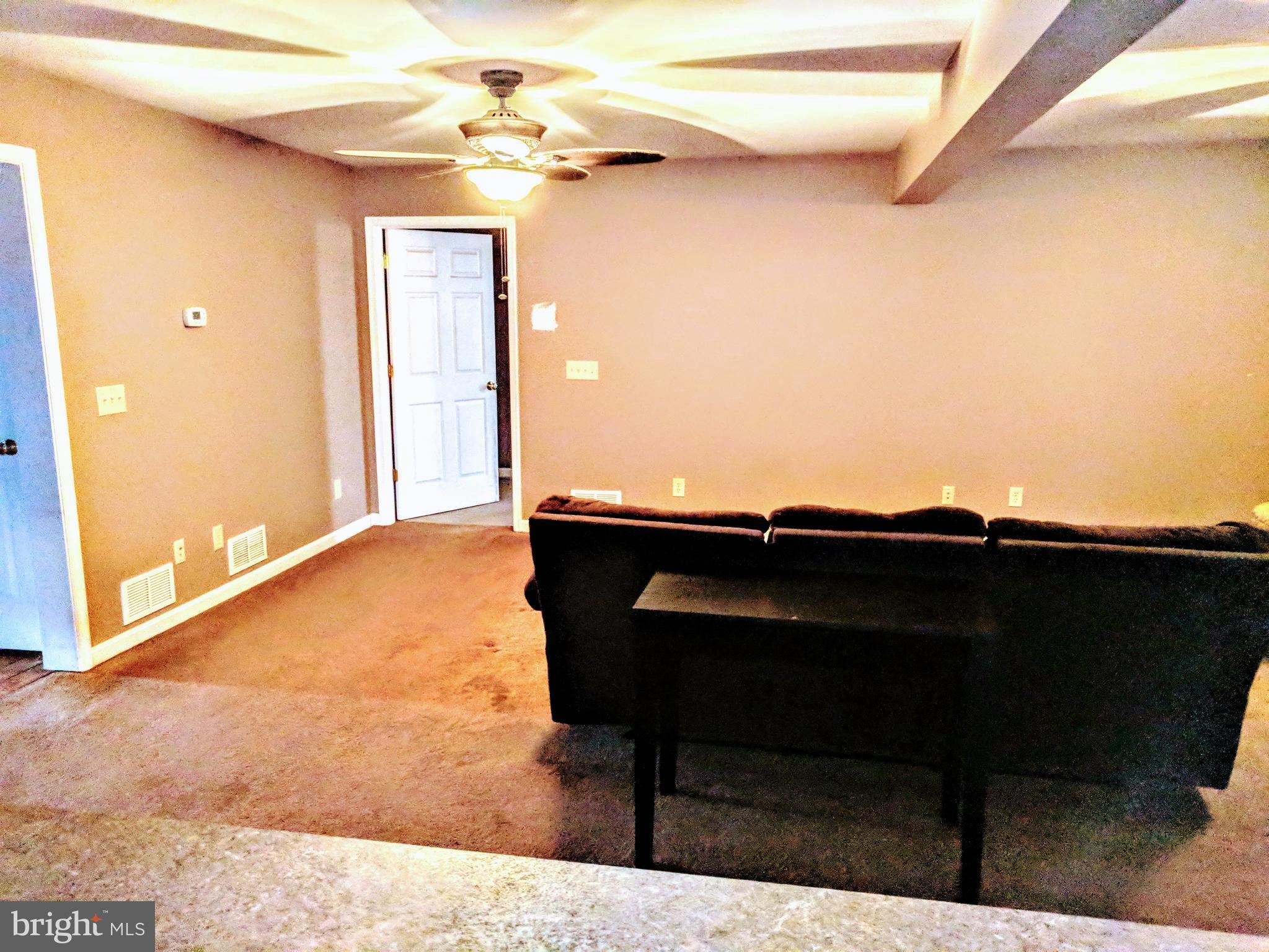 13180 Independence Road Clear Spring, MD 21722 - Photo 15 of 30 Living Room