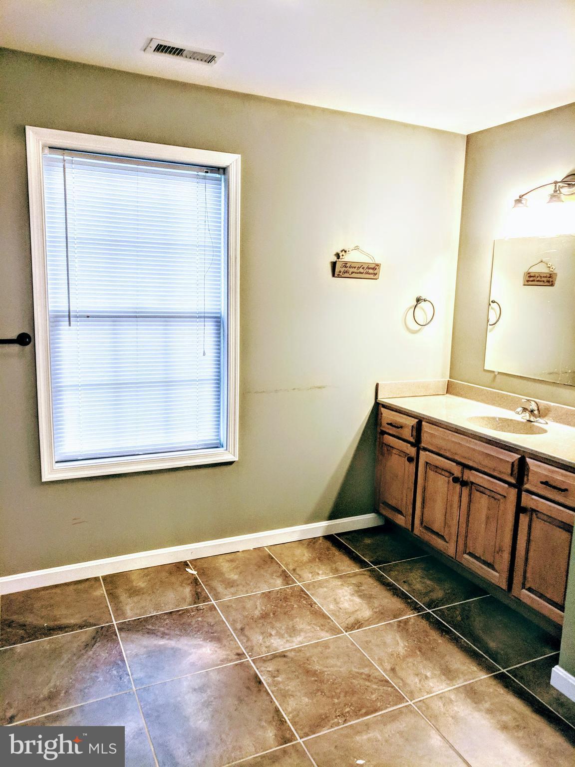 13180 Independence Road Clear Spring, MD 21722 - Photo 28 of 30 Bath in Loft