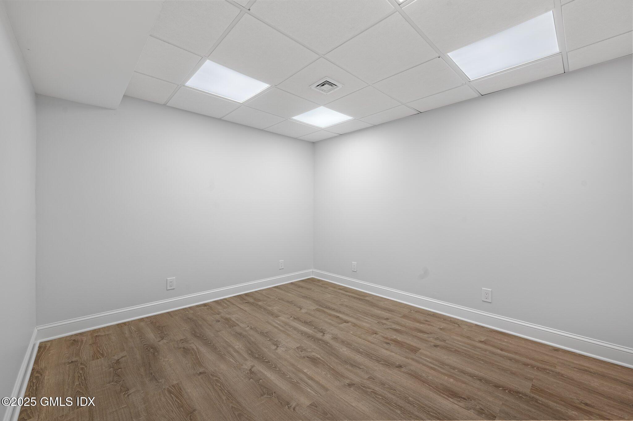 40 Silo Circle Riverside, CT 06878 - Photo 34 of 45 a view of empty room