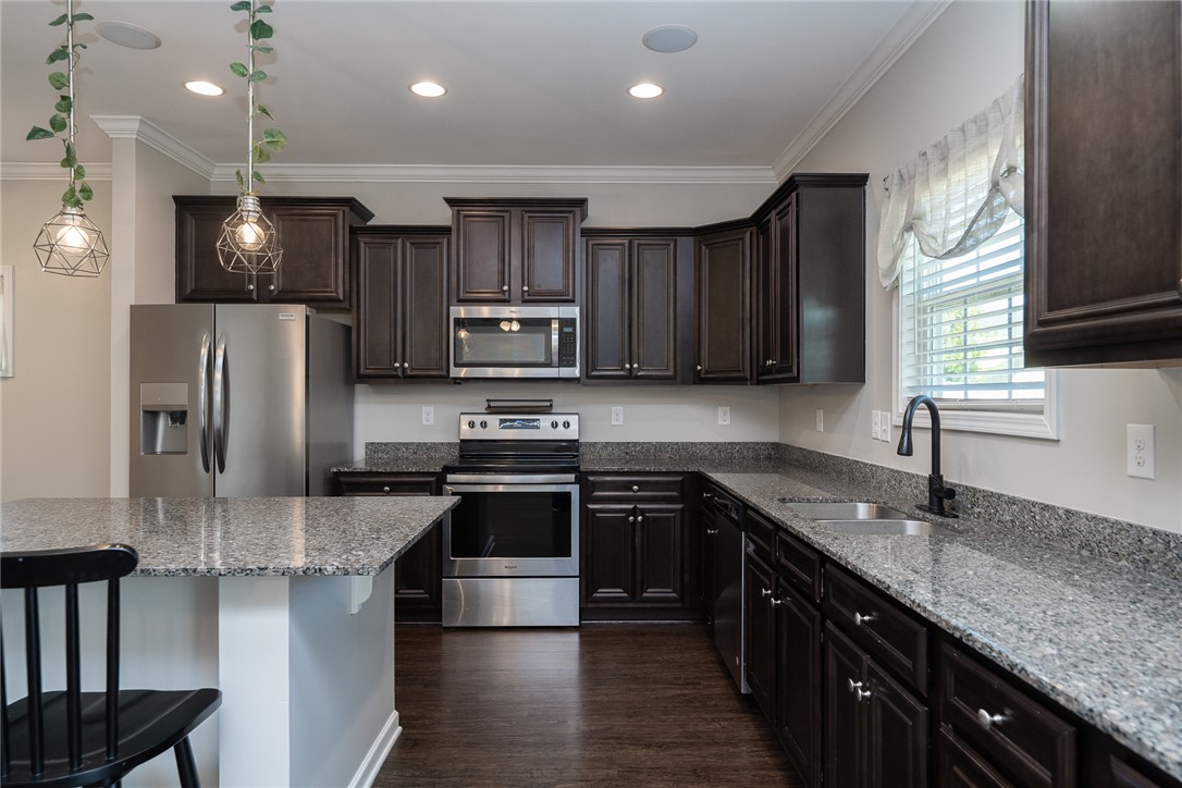 811 Camberwell Road Simpsonville, SC 29680 - Photo 10 of 33