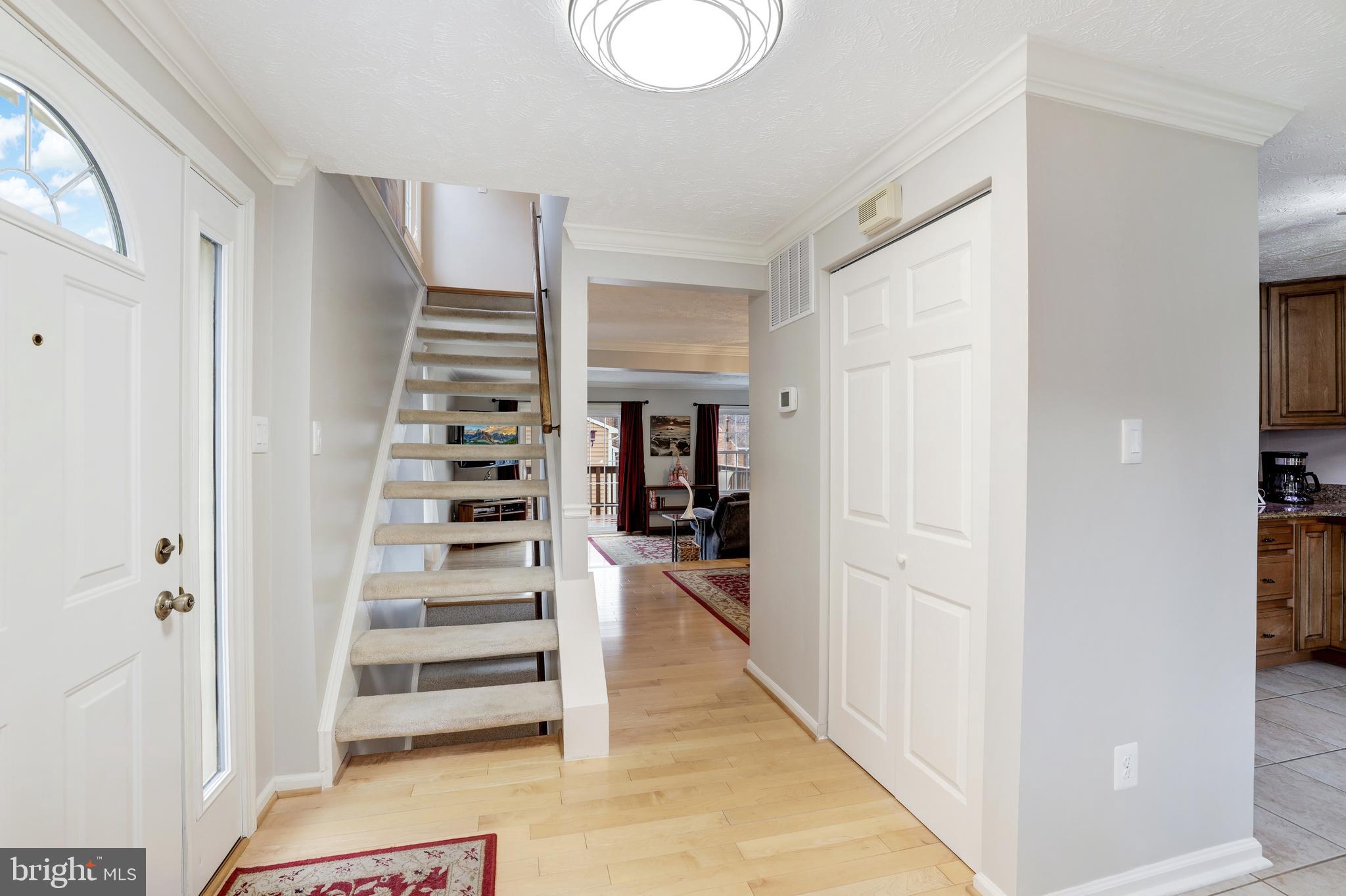 1492 Autumn Ridge Circle Reston, VA 20194 - Photo 3 of 39