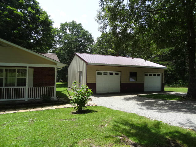 292 Hatler Road Crossville, TN 38555 - Photo 3 of 25 garage