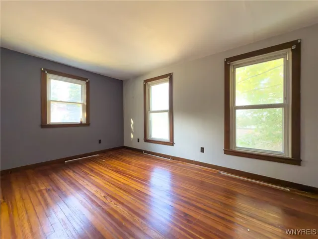 $184,500 | 158 East Main Street, Concord, NY 14141