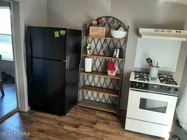 $1,000 | 125 Taylor Street, New Iberia, LA 70560