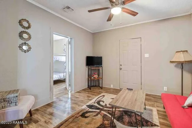 $1,000 | 125 Taylor Street, New Iberia, LA 70560