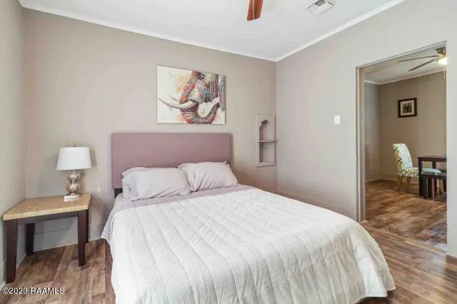 $1,000 | 125 Taylor Street, New Iberia, LA 70560