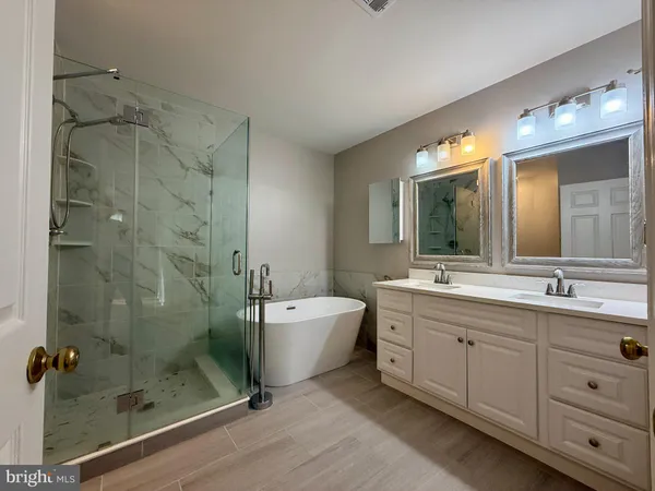$2,500 | 12481 Hayes Court, Unit 204, Fairfax, VA 22033