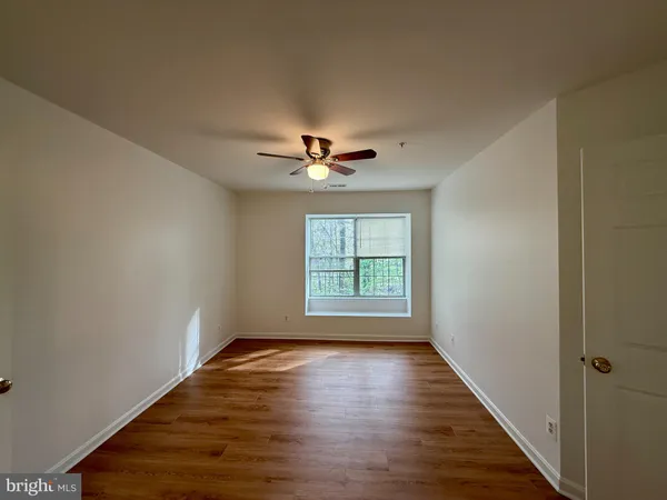 $2,500 | 12481 Hayes Court, Unit 204, Fairfax, VA 22033