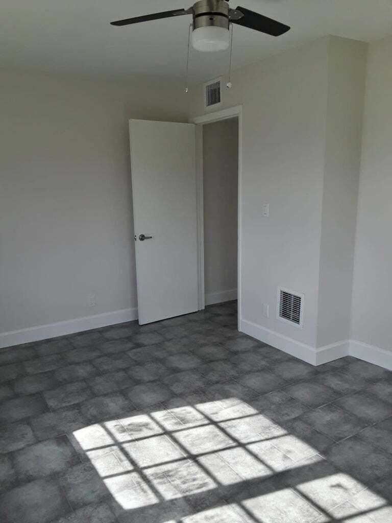 1400 West 28th Street Riviera Beach, FL 33404 - Photo 8 of 15 20201215161056594983000000-o