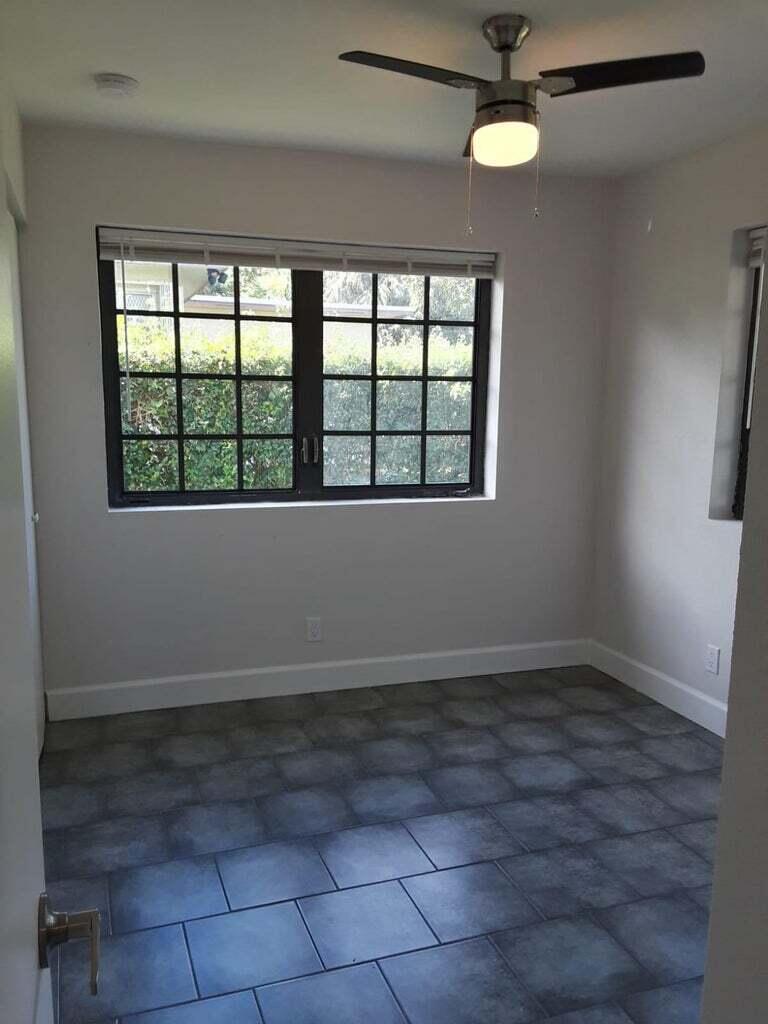 1400 West 28th Street Riviera Beach, FL 33404 - Photo 9 of 15 20201215161053990362000000-o