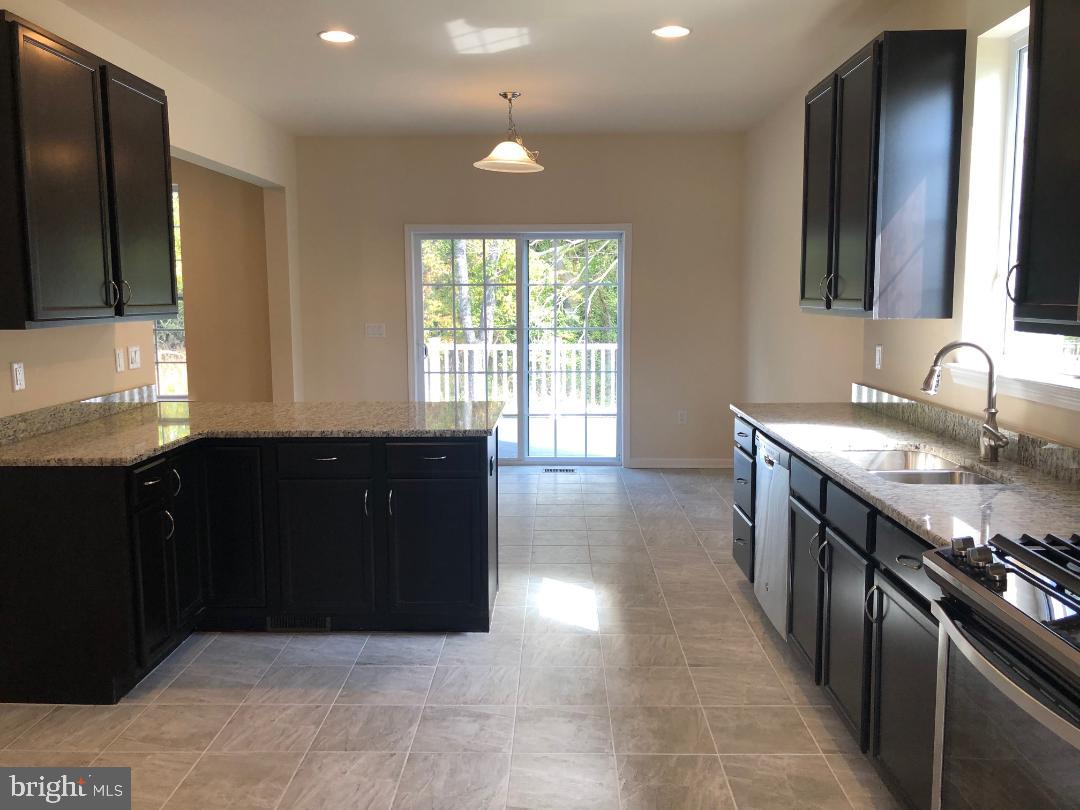 44 Stoneham Road Ewing, NJ 08638 - Photo 51 of 117 Picture from a Previously Sold Home at Stonegate
