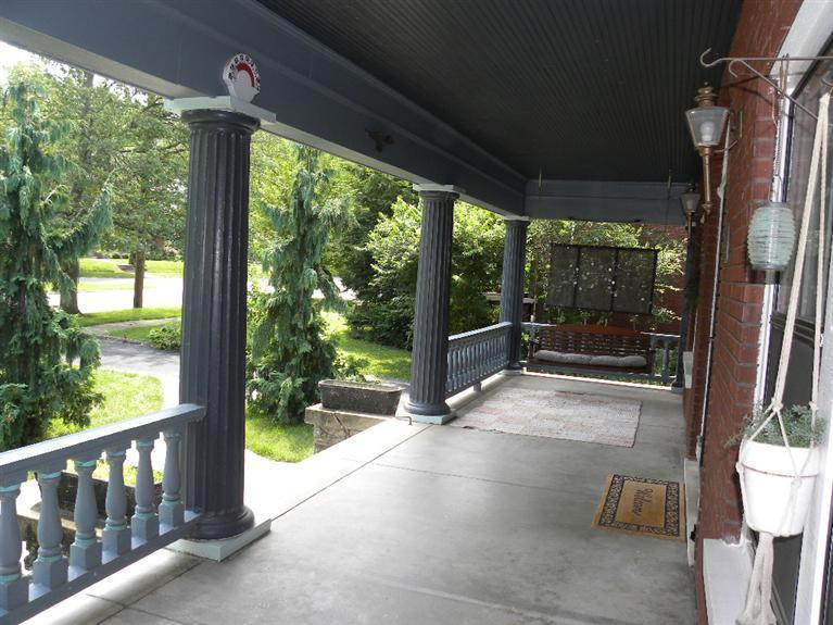 1116 Fincastle Road Lexington, KY 40502 - Photo 2 of 23 Photo 2