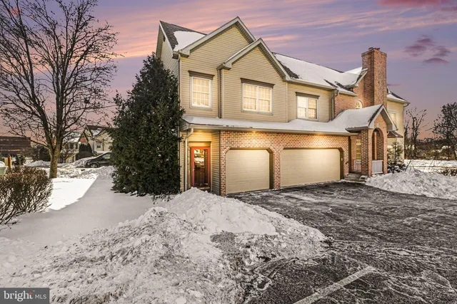 $230,000 | 4545 Deer Path Road, Harrisburg, PA 17110