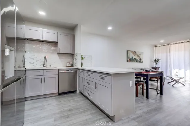 $418,888 | 425 South Kenmore Avenue, Unit 306, Los Angeles, CA 90020
