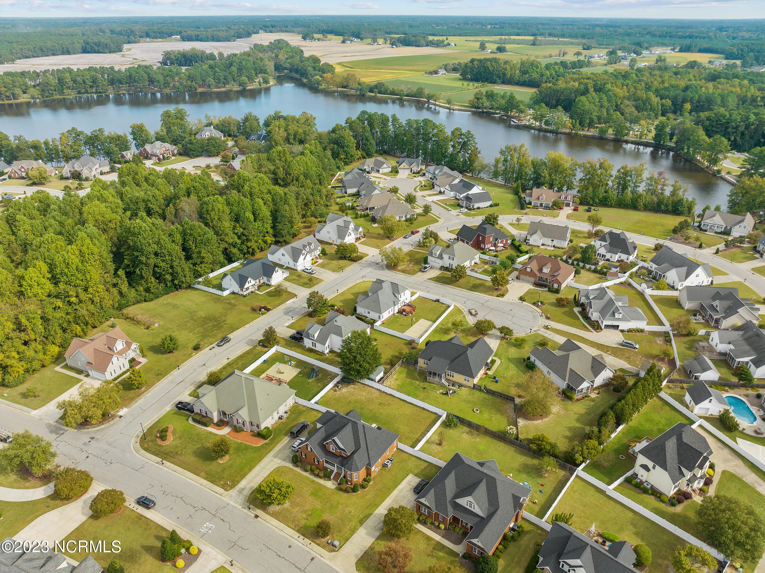 4602 Bluff Place Wilson, NC 27896 - Photo 7 of 31 10-print-DJI_0917