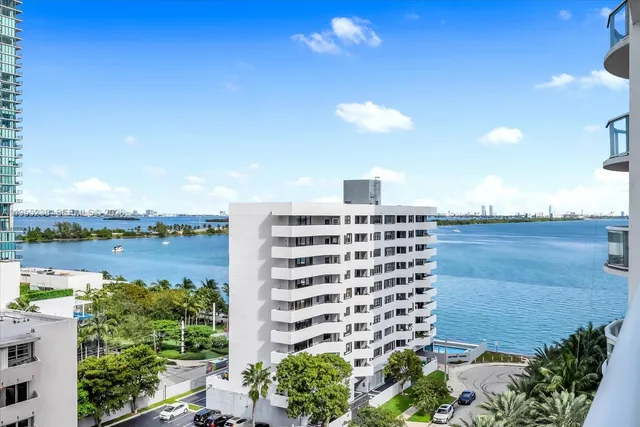 $490,000 | 480 Northeast 30th Street, Unit 904, Miami, FL 33137