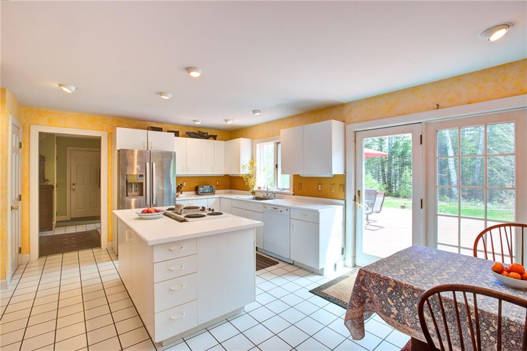 57 Pine Ridge Road Damariscotta, ME 04543 - Photo 9 of 35 Bright and sunny Kitchen features an...