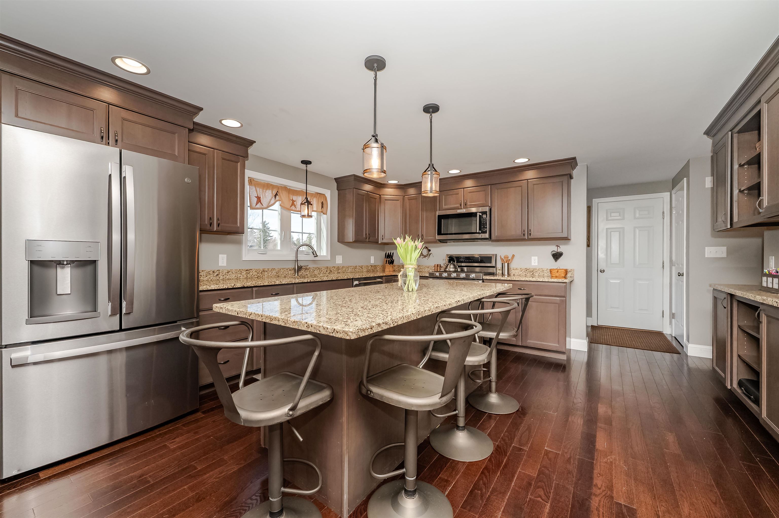 65 Deerfield Road North Berwick, ME 03906 - Photo 4 of 51 Gallery Image 4