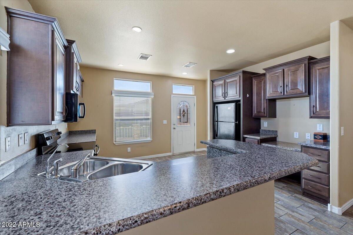 8865 East Baseline Road, Unit 338 Mesa, AZ 85209 - Photo 4 of 34 Breakfast Bar