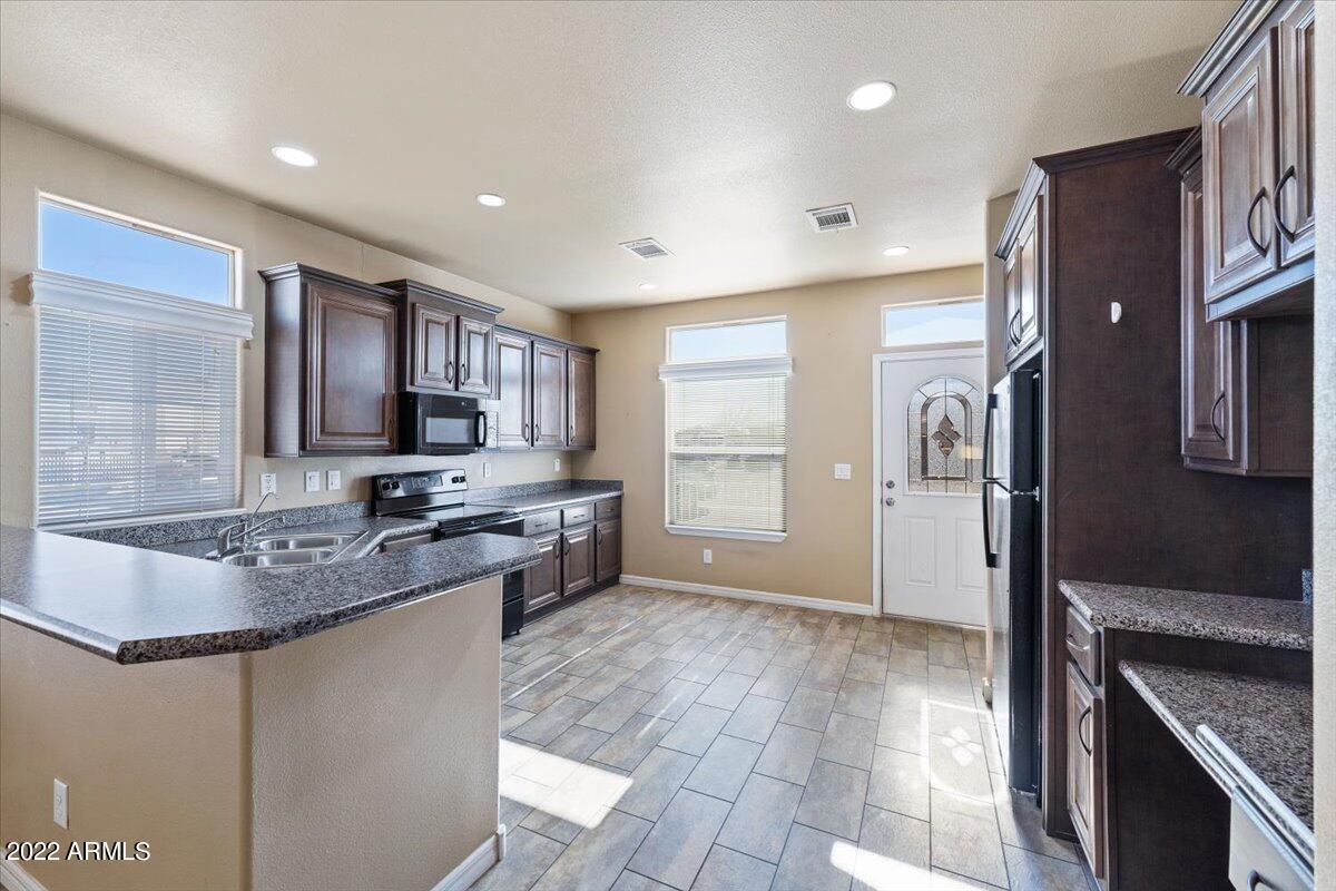 8865 East Baseline Road, Unit 338 Mesa, AZ 85209 - Photo 5 of 34 Breakfast Bar