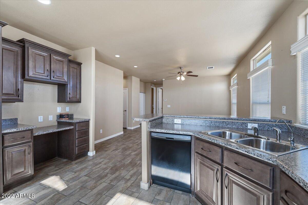8865 East Baseline Road, Unit 338 Mesa, AZ 85209 - Photo 9 of 34 Kitchen