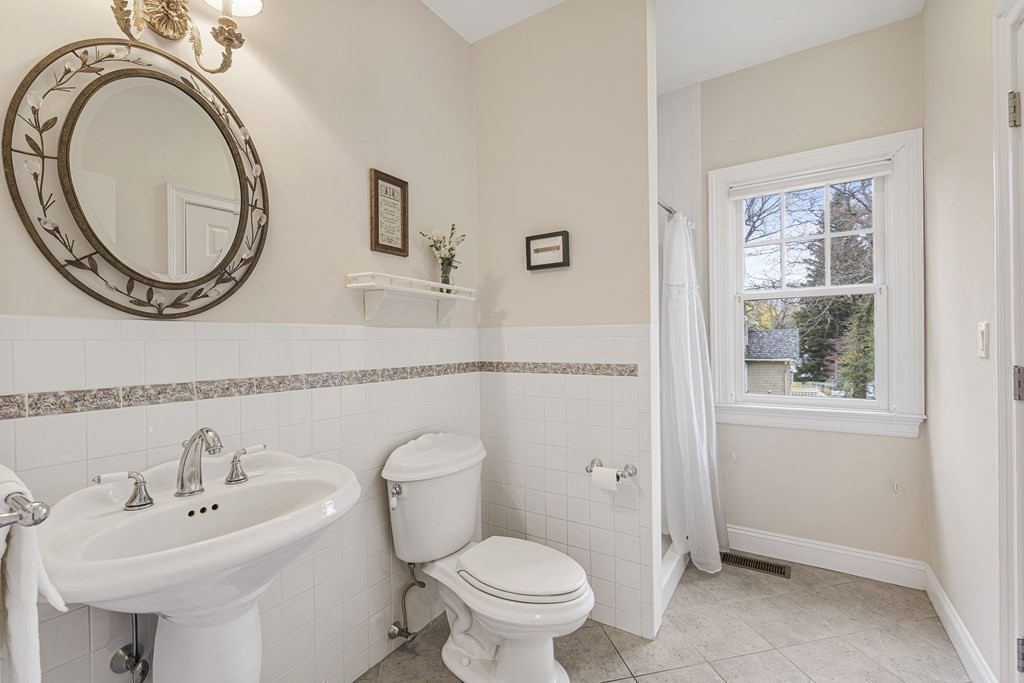 114 Marked Tree Road Needham, MA 02492 - Photo 17 of 42