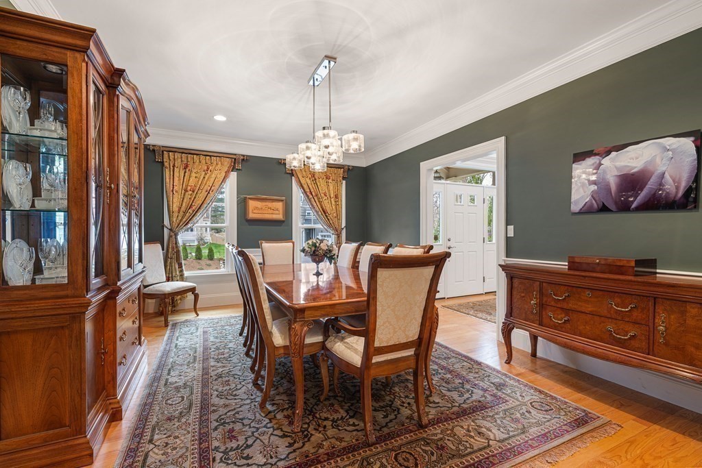 114 Marked Tree Road Needham, MA 02492 - Photo 6 of 42