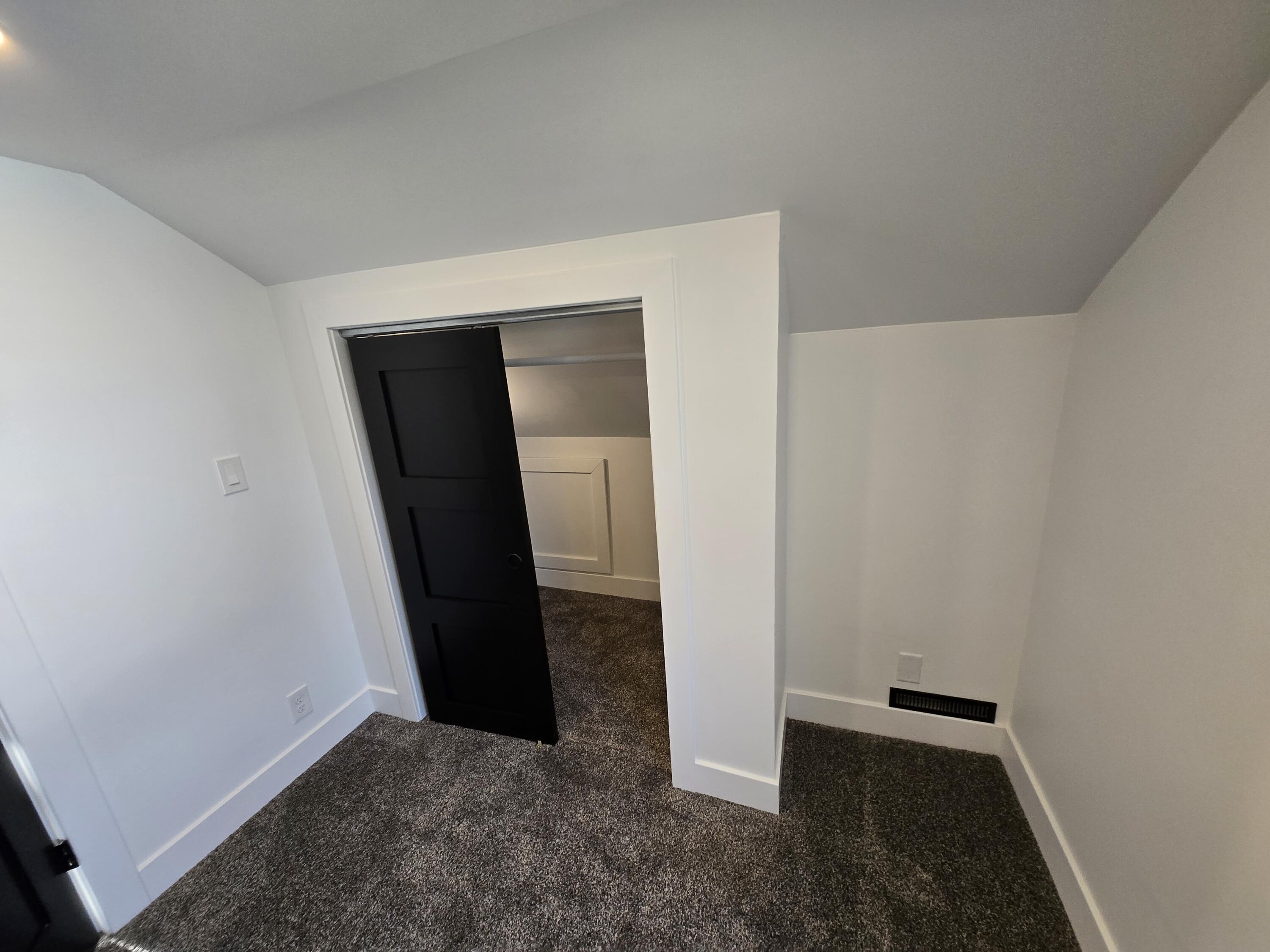 506 Locust Street Valparaiso, IN 46383 - Photo 26 of 34