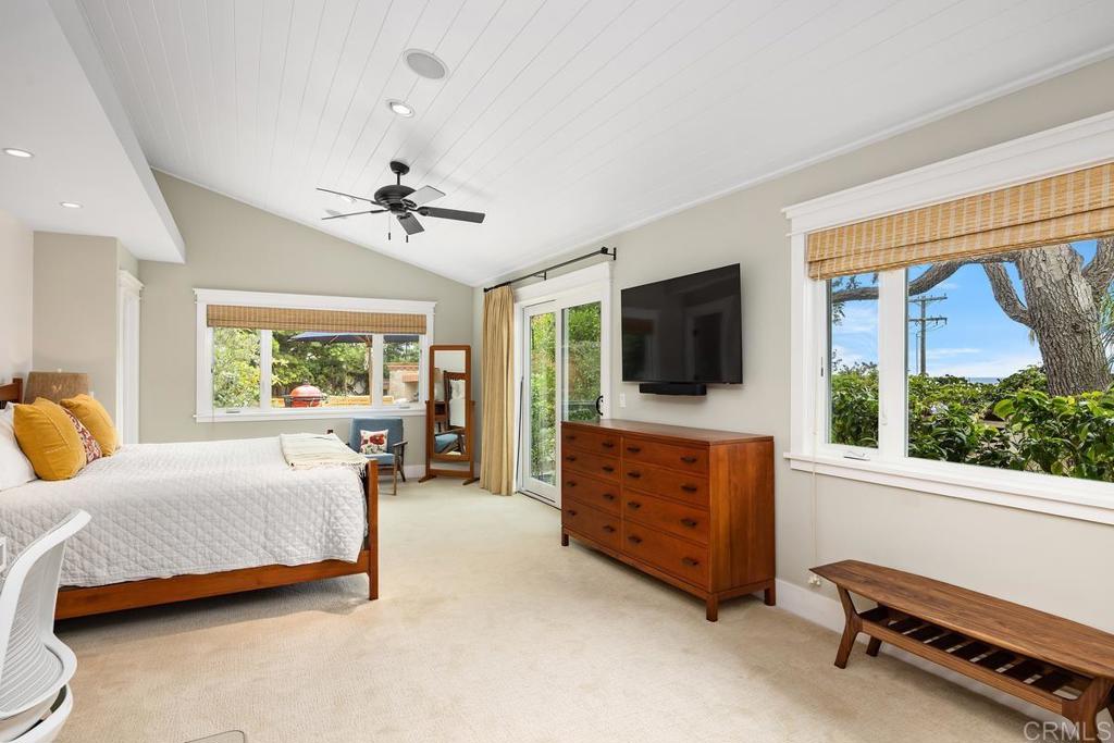 335 10th Street Del Mar, CA 92014 - Photo 11 of 27 Spacious Primary Bedroom with Ocean Views and dire